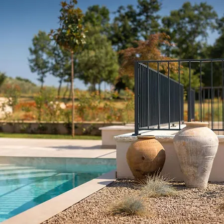 Modern Tia Ii With Outdoor Pool In Porec * Nova Vas (Porec)