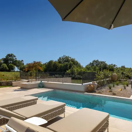 Villa Modern Tia Ii With Outdoor Pool In Porec