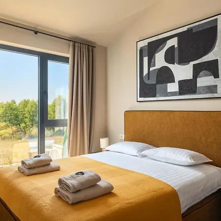 Modern Tia Ii With Outdoor Pool In Porec * Nova Vas (Porec)