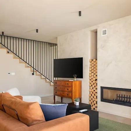Modern Tia Ii With Outdoor Pool In Porec * Nova Vas (Porec)