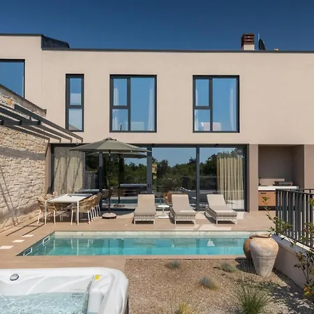 Villa Modern Tia Ii With Outdoor Pool In Porec Nova Vas (Porec)