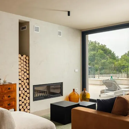 Modern Tia Ii With Outdoor Pool In Porec Вилла *